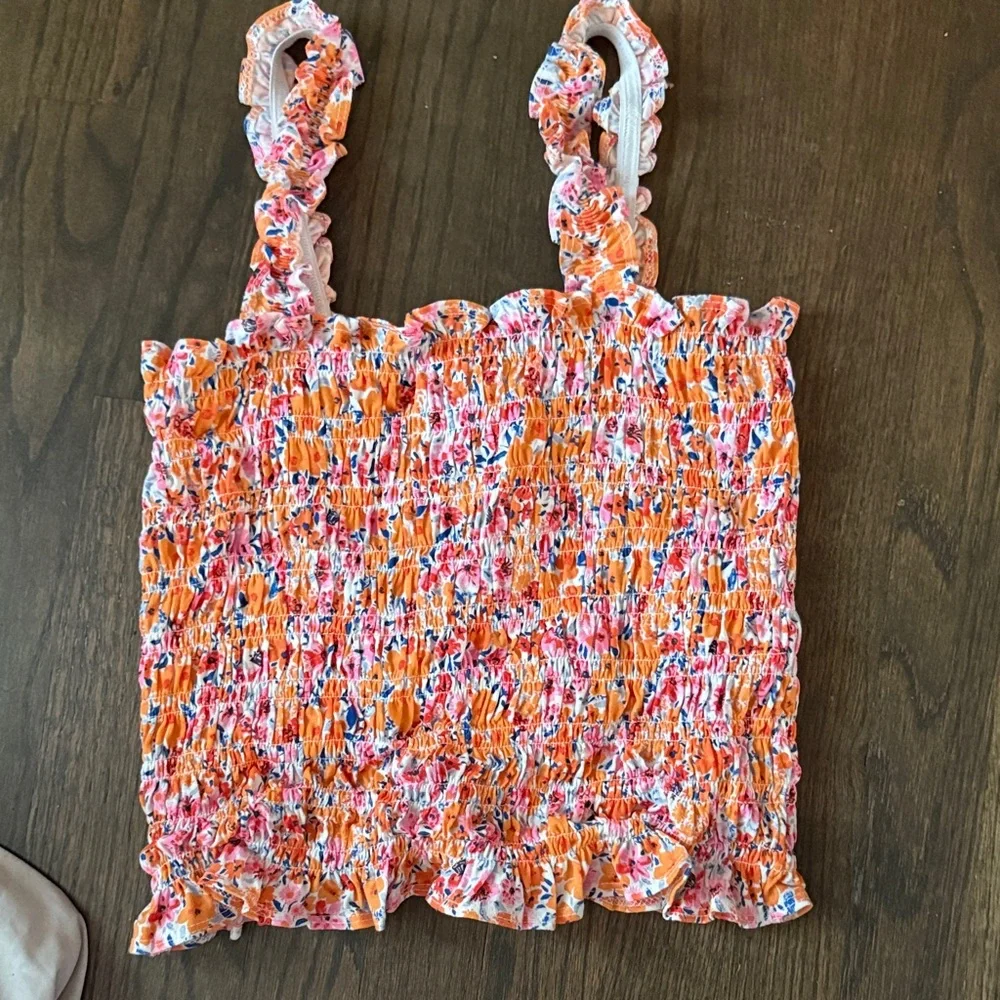 Woman's fitted floral smock top LIKE NEW - Picture 2 of 3